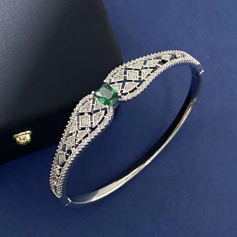 Women's Brass Hollow Rhombus Shell Emeralds Hinged Bracelet