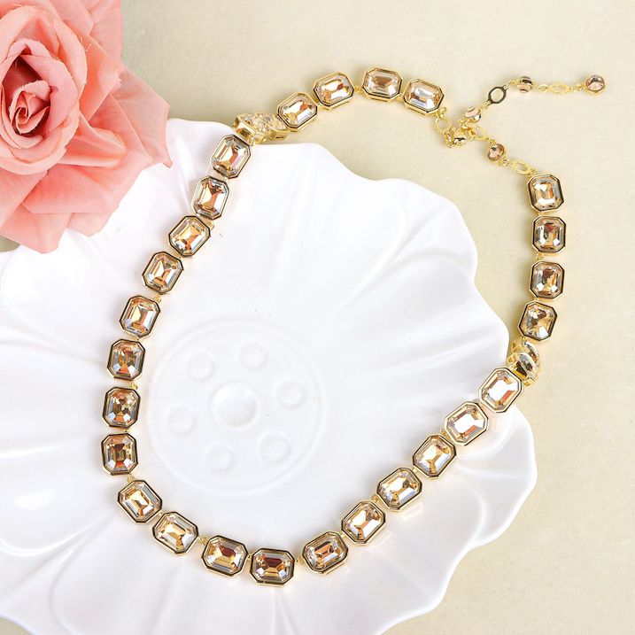 Geometric Crystal Stones Choker Necklace Earrings Set - Image 4