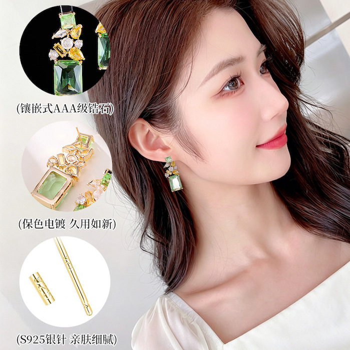 37mm Brass Geometric CZ Leaf Stud Earrings - Image 4
