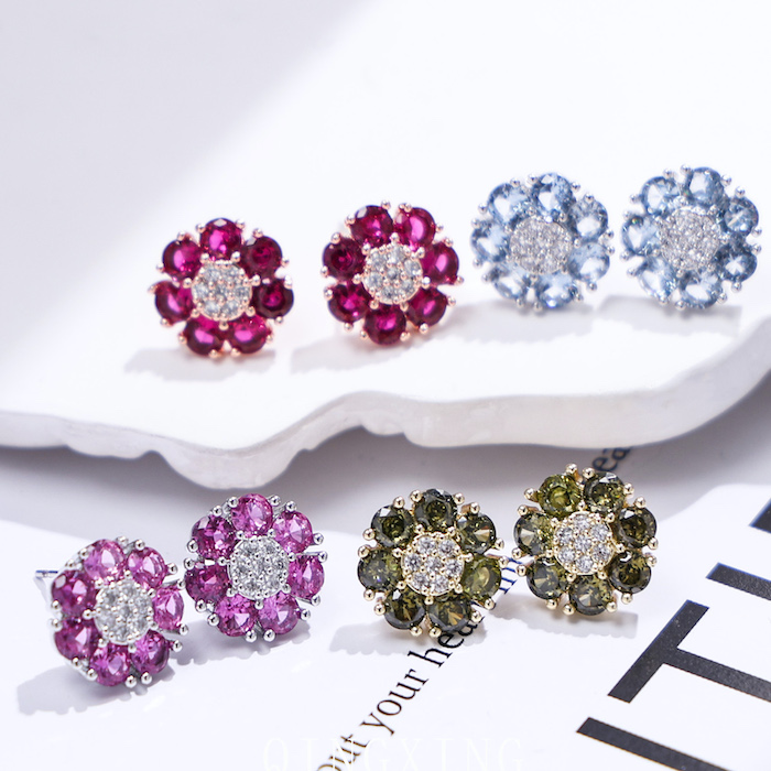 12mm Brass CZ Flower Stud Earrings - Image 3