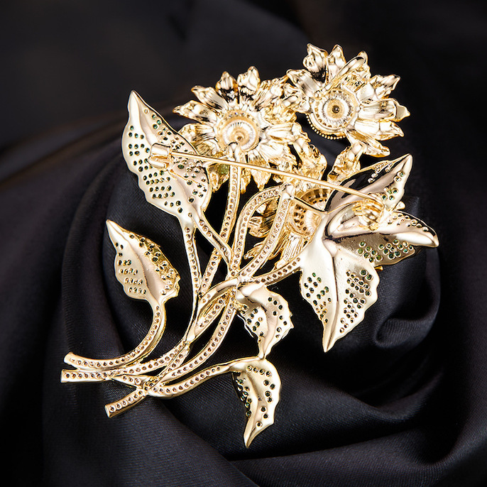 Brass Jewelry CZ Leaf Daisy Flowers Brooch - Image 4