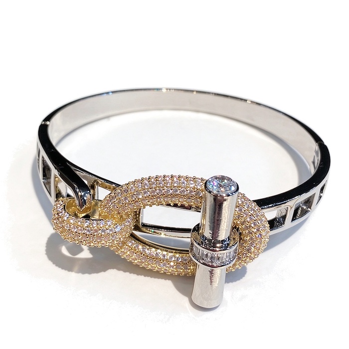 Wholesales Brass Diamonds Oval T Knot Hinged Bracelet