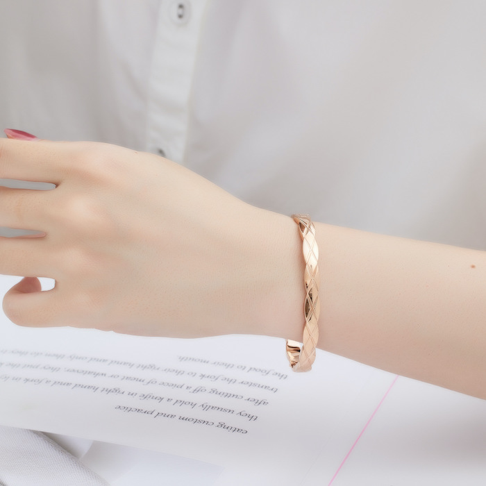 6mm Stainless Steel Crystals Rhombus Hinged Bracelet - Image 4