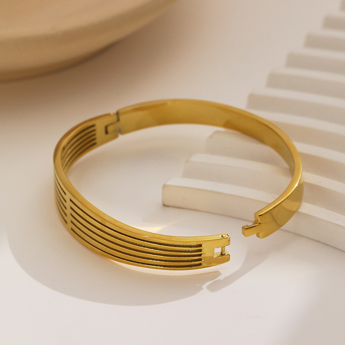 Wholesales 10mm Stainless Steel Hollow Stripes Bangle - Image 2