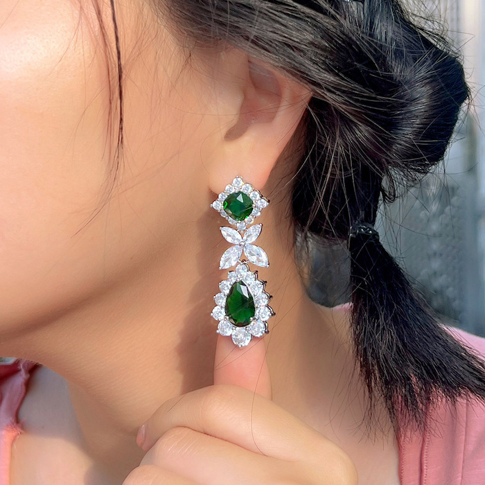 Wholesales Jewelry Brass Green CZ Teardrop Flower Stud Earrings - Image 3