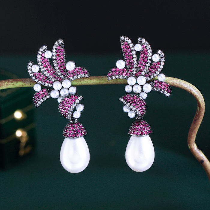 Wholesales Jewelry Brass Purple CZ Pearls Leaf Stud Earrings - Image 2