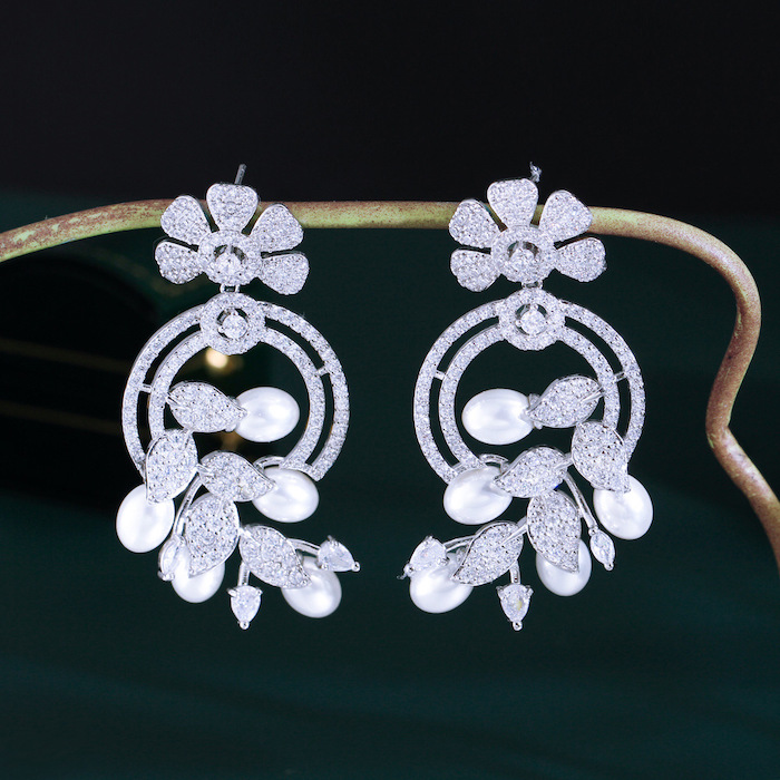 Wholesales Jewelry Brass CZ Pearls Leaf Flower Stud Earrings - Image 2
