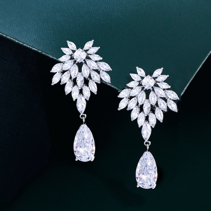 Wholesales Brass Teardrop Eye CZ Leaves Stud Earrings - Image 3