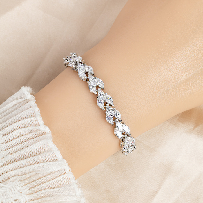 Women's Jewelry Brass Triple Eye Zircons Bracelet - Image 3