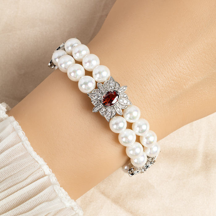Women's Jewelry Brass Pearls Oval CZ Leaf Charm Bracelet - Image 4