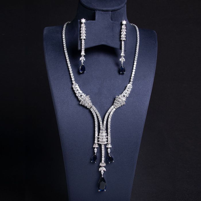 Bridal Brass Diamonds Teardrop Choker Necklace Earring Set - Image 4