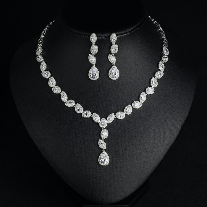 Bridal Brass CZ Leaf Teardrop Choker Necklace Earring Set - Image 4
