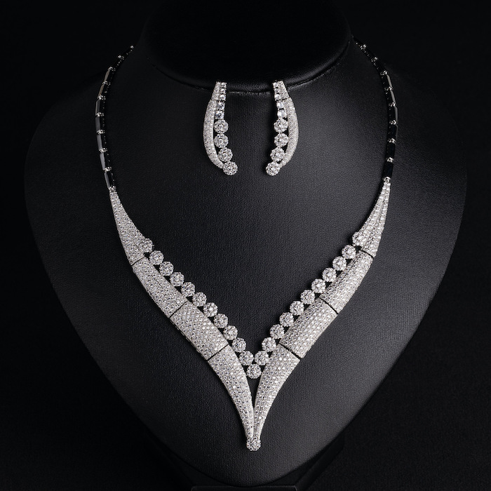 Bridal Brass V-shape CZ Leaf Choker Necklace Earring Set - Image 3
