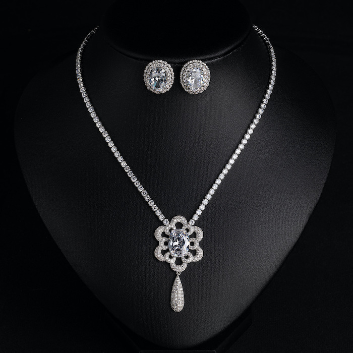 Bridal Brass Teardrop CZ Ruby Flower Choker Necklace Earring Set - Image 4