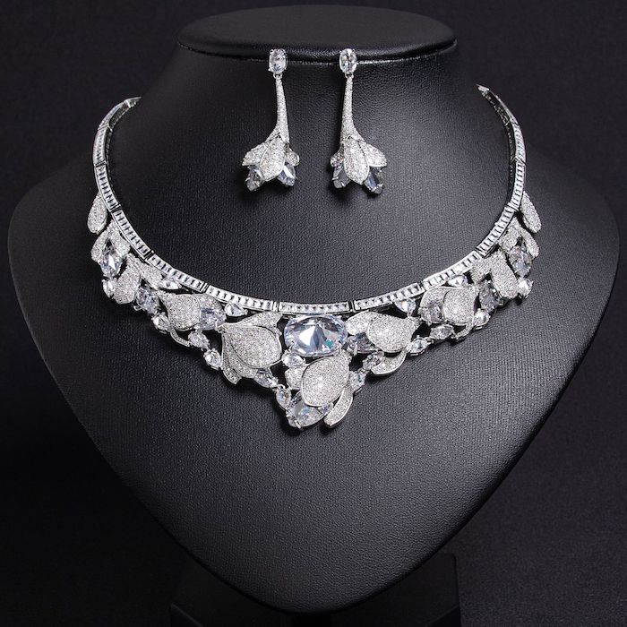 Bridal Brass Oval Ruby Emerald Leaf Statement Necklace Earring Set - Image 4