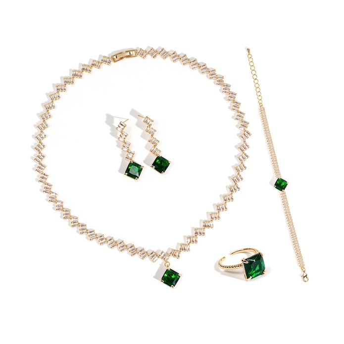 4pcs Bridal Brass Elegant Square Zircons Choker Necklace Set