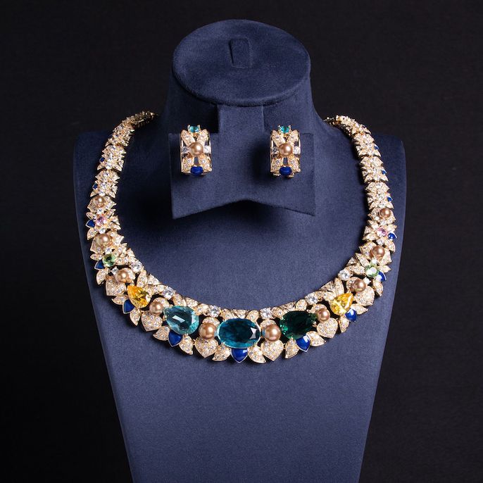 Party Brass Oval Emerald Leaf Choker Necklace Earrings Set - Image 2