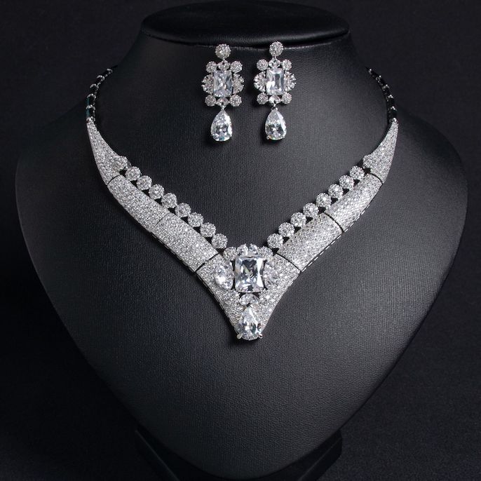 Party Brass Diamonds Ruby Statement Necklace Earrings Set - Image 3