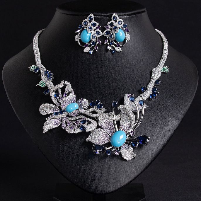 Party Brass Crystal Flowers Statement Necklace Earrings Set - Image 4