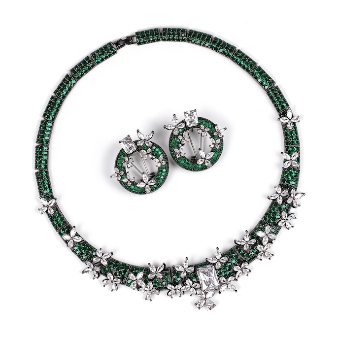 Heavy Party Brass CZ Flowers Circle Choker Necklace Earrings Set