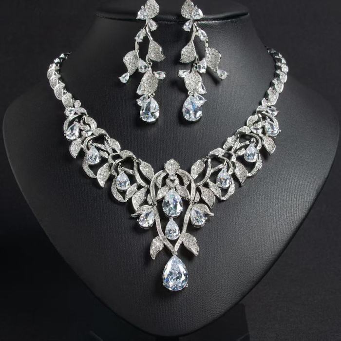 Bridal Brass 77g Teardrop Zircon Leaf Choker Necklace Earring Set - Image 3