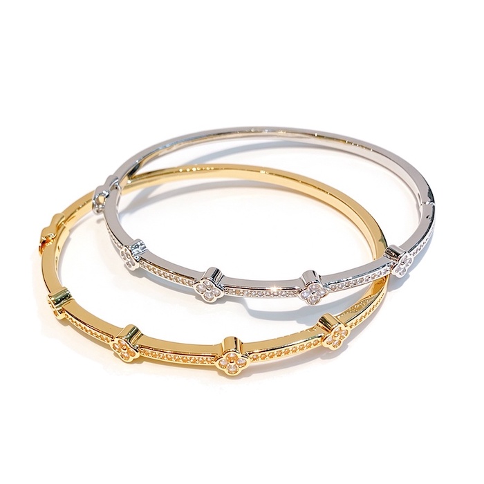 Wholesales Brass 10.6g Diamond Clover Flowers Hinged Bracelet