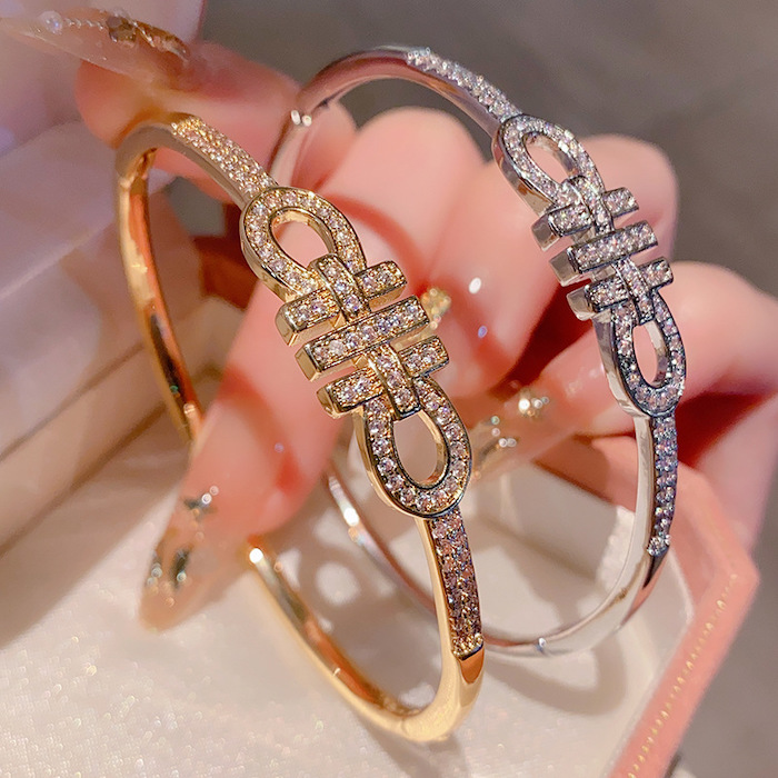Wholesales Brass 11g Diamond Knot Hinged Bracelet - Image 4