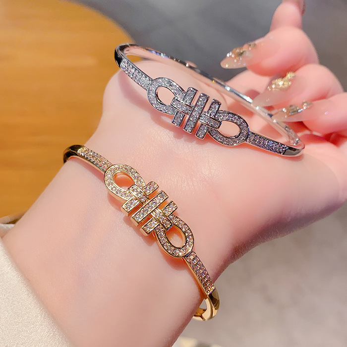 Wholesales Brass 11g Diamond Knot Hinged Bracelet - Image 3