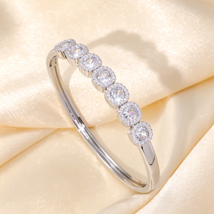 Factory Wholesales Brass Square Stones Hinged Bangle - Image 4